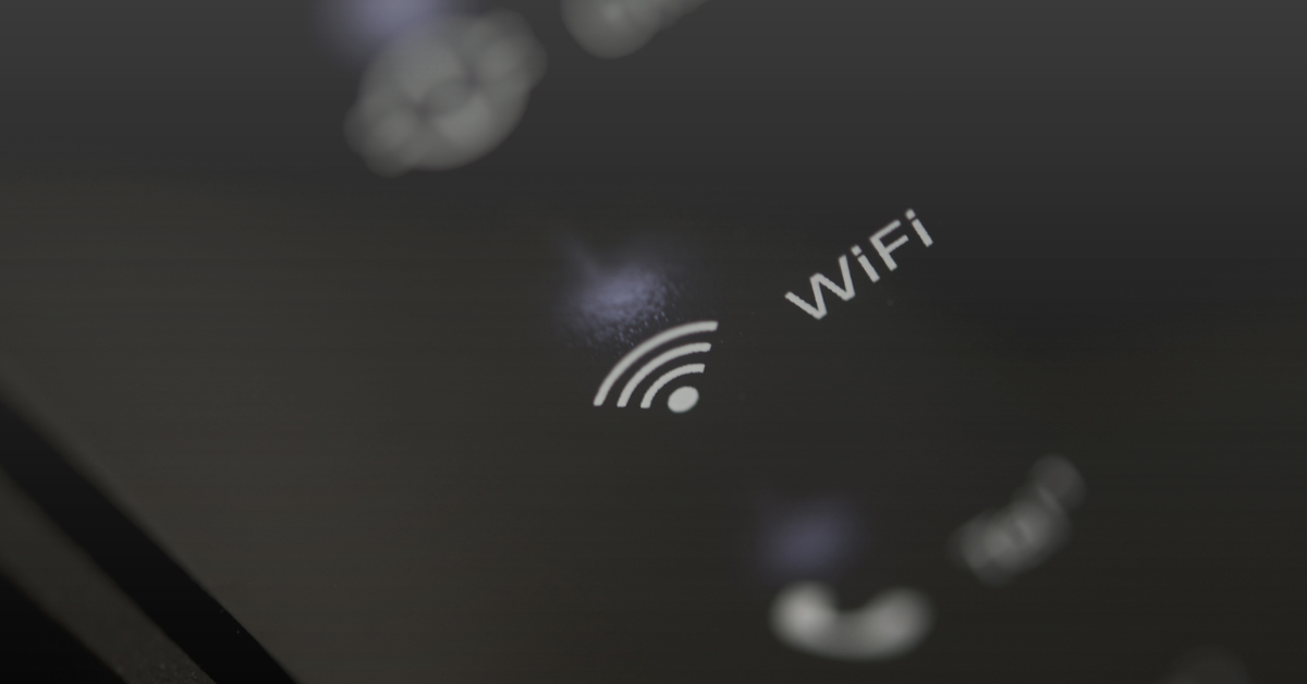Mesh Wi-Fi vs. Traditional Routers: How to Eliminate Dead Zones in 202